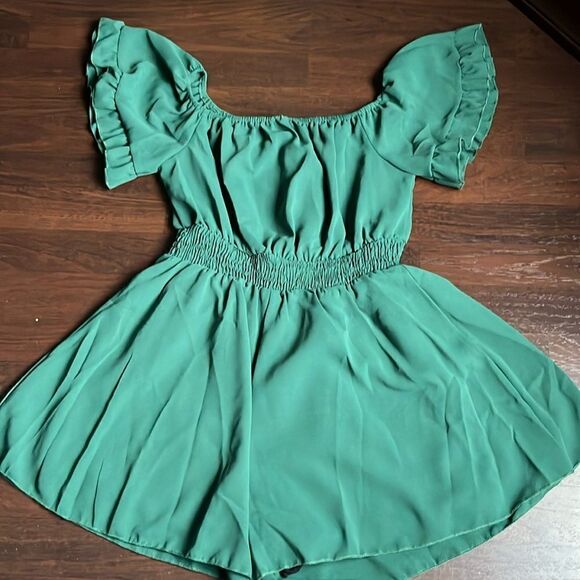 Green romper  - Picture 1 of 3